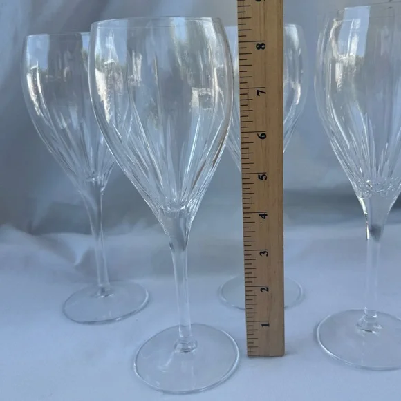 Iriana by CHRISTOFLE Elegant Clear Crystal Wine Glass Set of 4 Red Wine Glasses - Picture 6 of 6